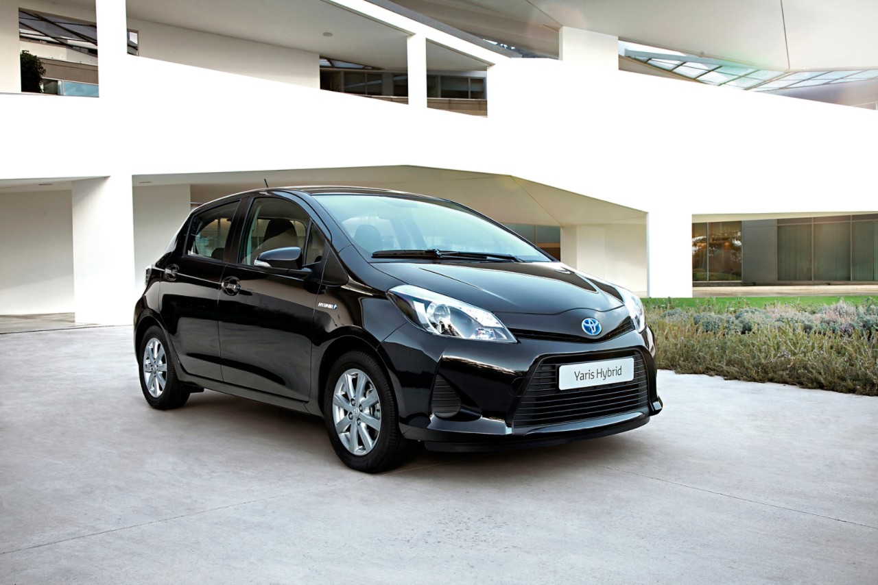 yaris hybrid 2012